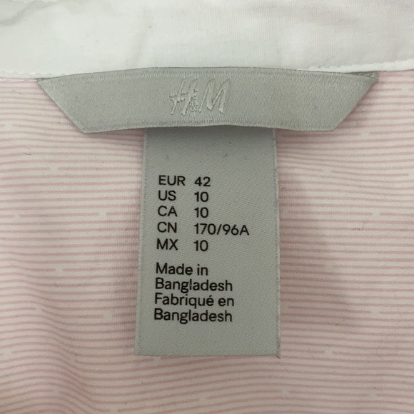 ⭐️ 3/$20 ⭐️ H&M cotton button-up blouse - Picture 3 of 4